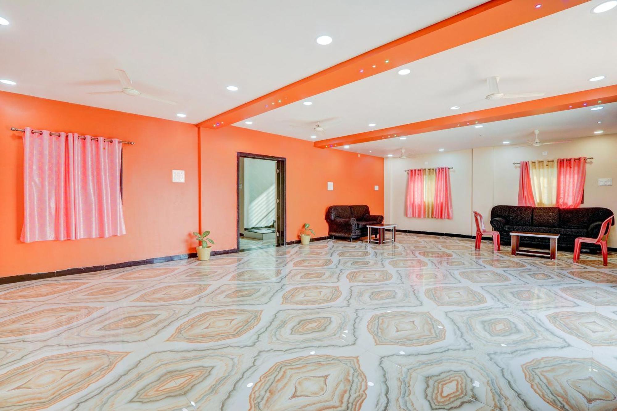 Hotel O Alankar Lodge Lātūr المظهر الخارجي الصورة