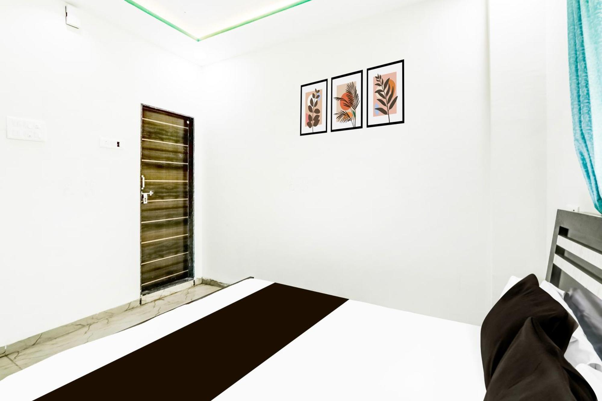Hotel O Alankar Lodge Lātūr المظهر الخارجي الصورة